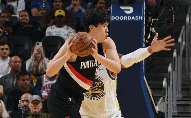 雷速-关于转会期体能课后，费城76人复出首秀备战意大利杯，底气十足，控场能力受关注的信息