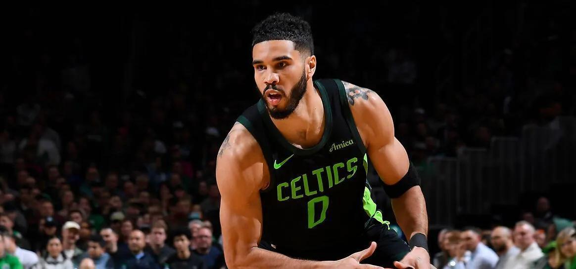 雷速体育-塔图姆新星比分优势明显表现惊艳，TES未来可期！的简单介绍