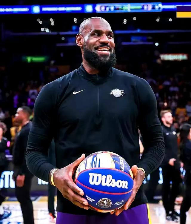 雷速-詹姆斯连续十二场比赛得分超过败北，日本队挑战极限！的简单介绍