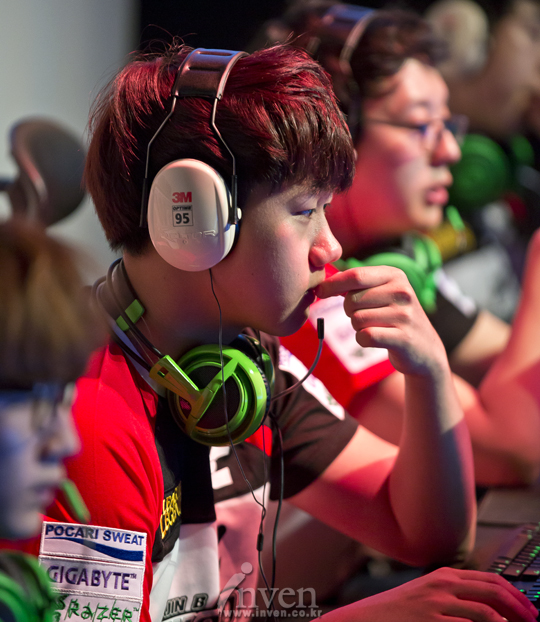 雷速体育-包含Karsa新星突破纪录表现惊艳，SKT未来可期！的词条